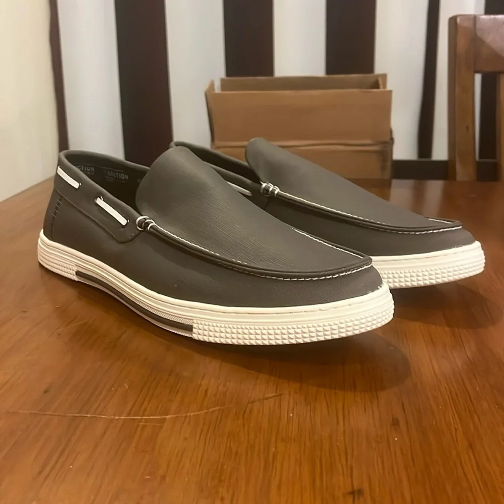 Kenneth Cole Reaction Design 211342 Boat Shoes Sneakers loafers new grey Mens 12